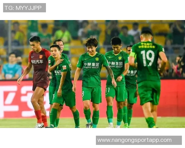 国安近8场战绩惨淡场均失球3个换帅后连遭败绩与平局困扰