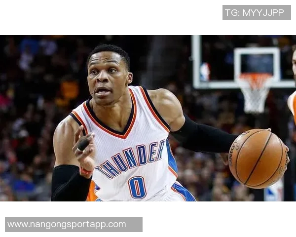 杜兰特称赞威少是传奇球员应该继续留在NBA发展